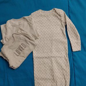 Carter’s Baby Gown Bundle